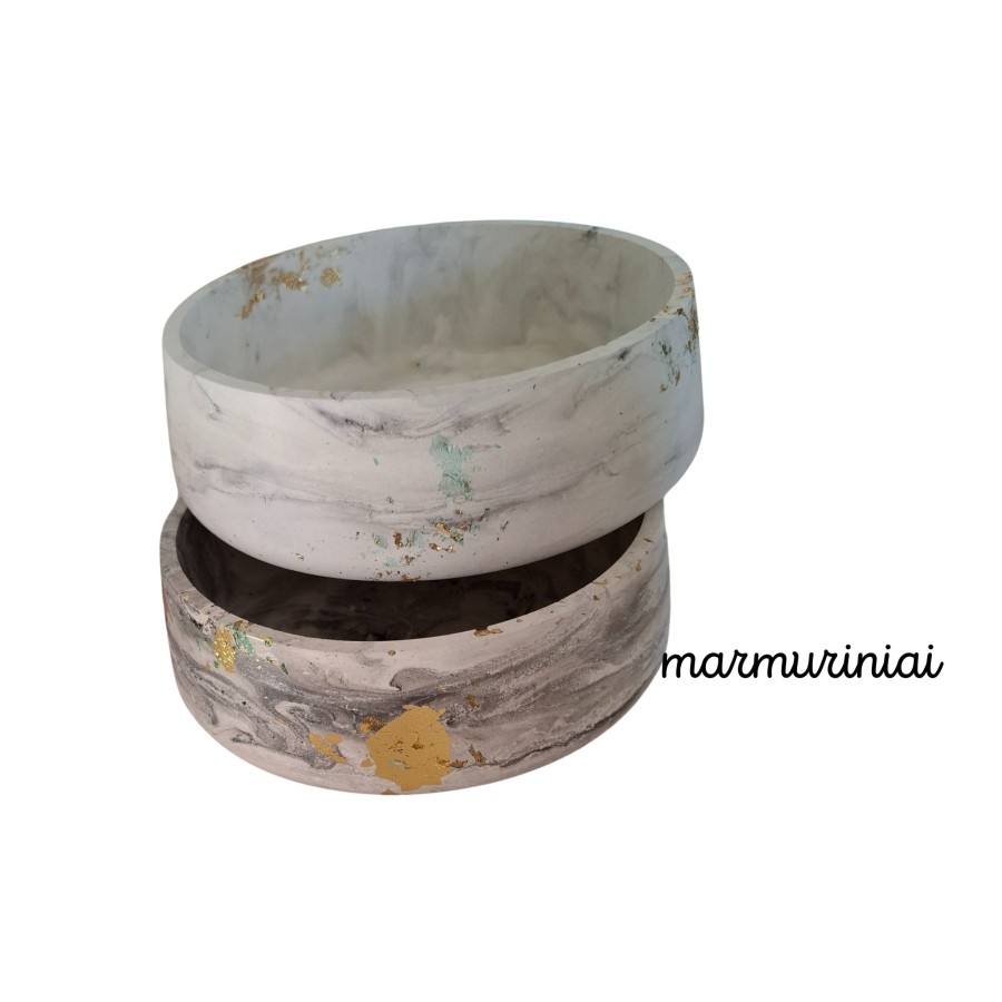 Rankų darbo žvakė su rožių dekoru boso dienai,xxl