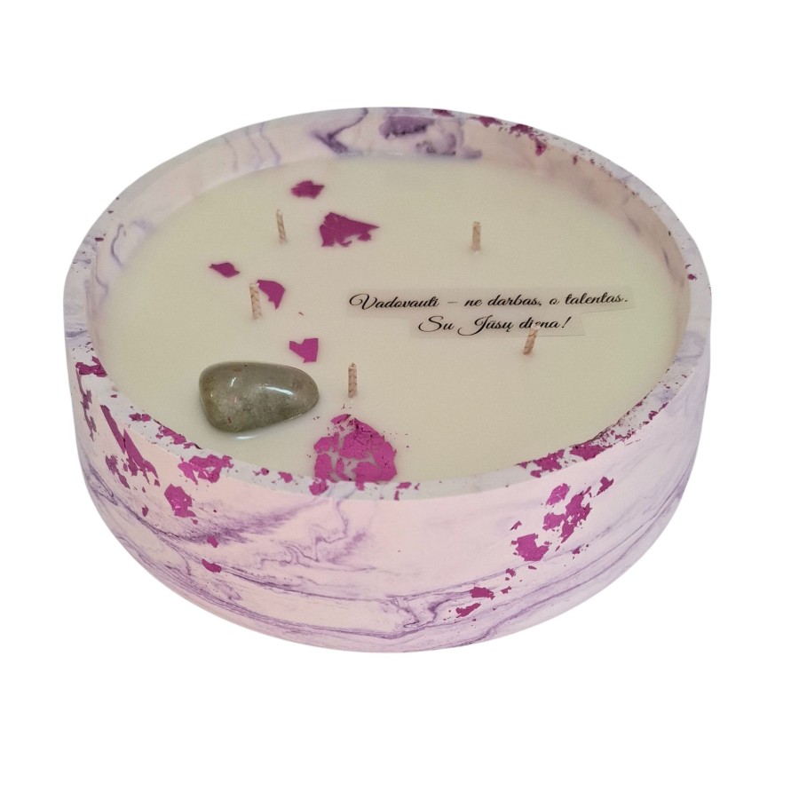 Žvakė su žadeito kristalu, boso dienai Žvakė su žadeito kristalu, boso dienai