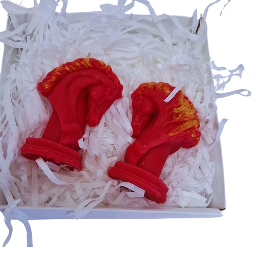 Žvakės - ugninio arklio metai