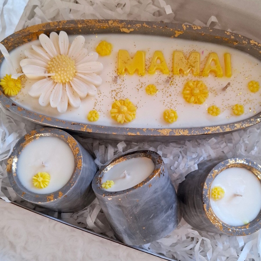 „Mamai“ žvakių dovanų rinkinys su ramunėmis