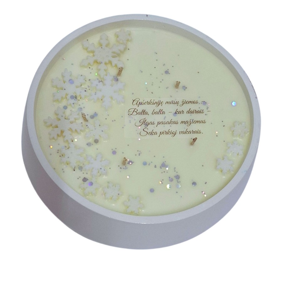 Rankų darbo žvakė su snaigių dekoru ,xxl