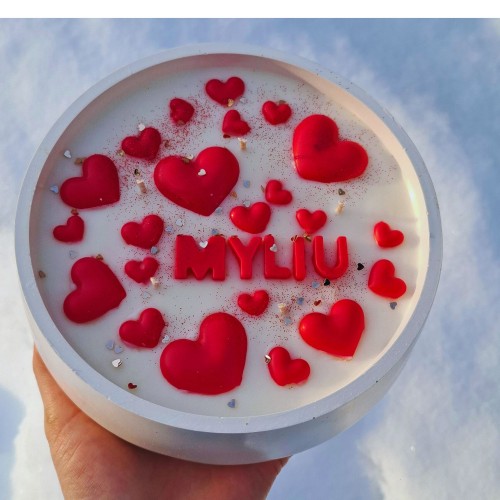 Rankų darbo žvakė Valentino dienai, Myliu