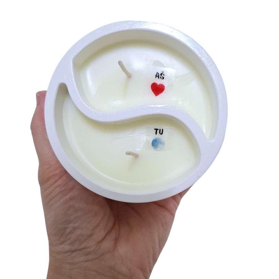 Yin–Yang žvakė su dviem slaptomis žinutėmis