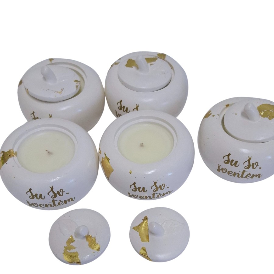 Žvakė "Rojaus obuoliukas" su užrašu Žvakė "Rojaus obuoliukas" su užrašu