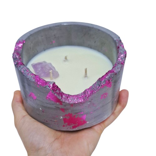 Žvakė su pasirinktu kristalu